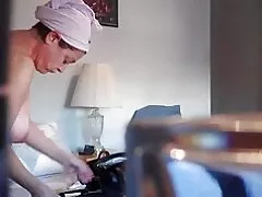 Matant toutouni kache cam